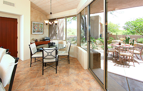 10674 E HONEY MESQUITE DR Scottsdale - Breakfast Room